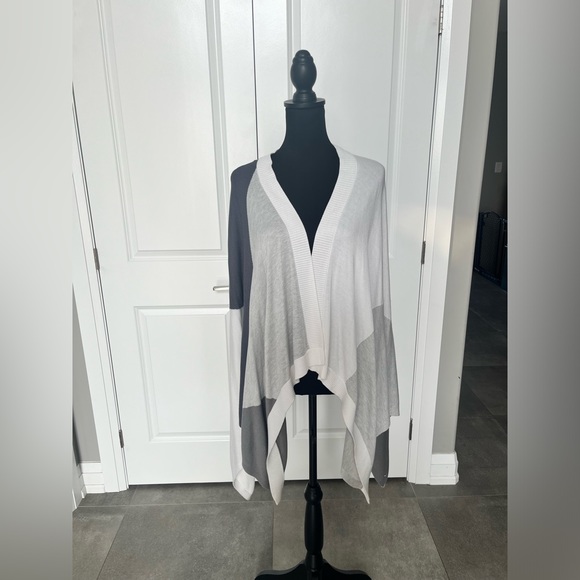 Lululemon Hatha wrap size o/s item 08-45 - Picture 2 of 9